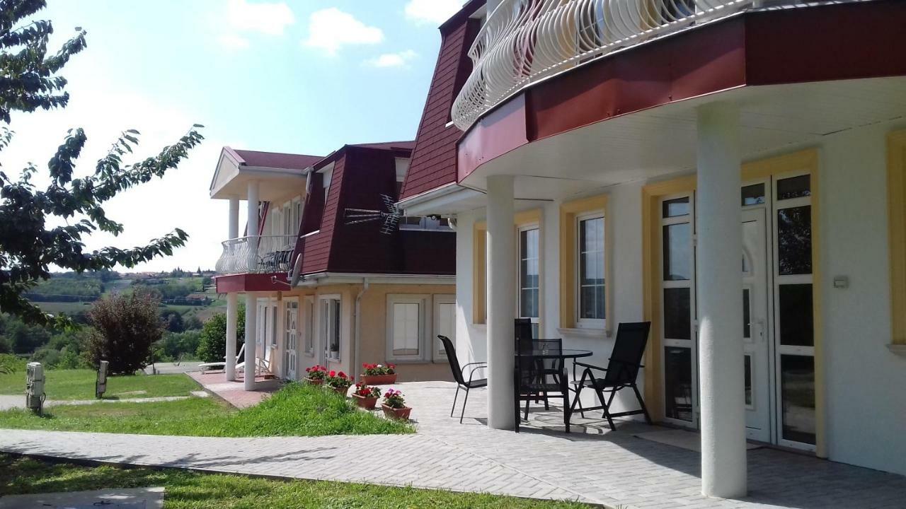 Benelise Apartman Héviz Zewnętrze zdjęcie